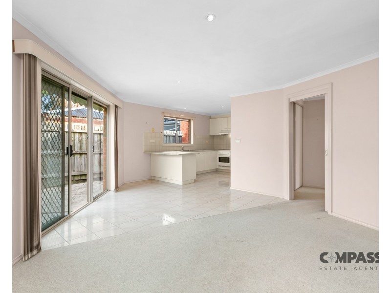 2B Myrtle Grove, Altona VIC 3018