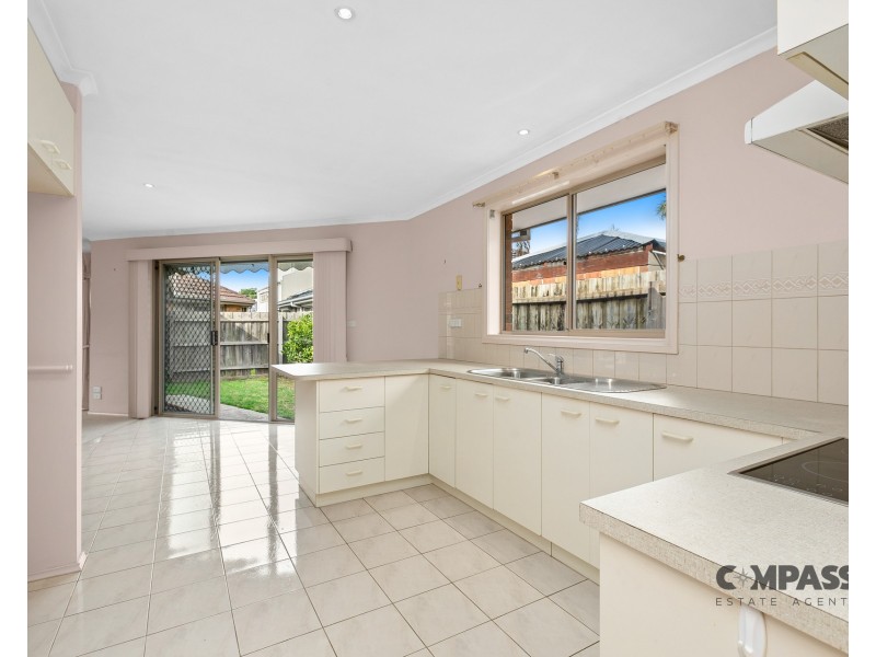 2B Myrtle Grove, Altona VIC 3018