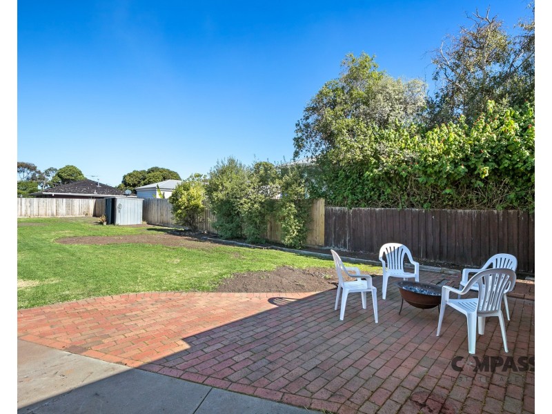 6 ILUKA COURT, Altona VIC 3018