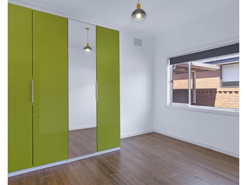 18 Angus Avenue, Altona North VIC 3025