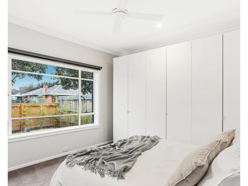 9 Delmont Avenue, Altona VIC 3018