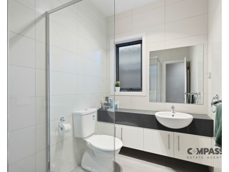 4/37 WREN STREET, Altona VIC 3018