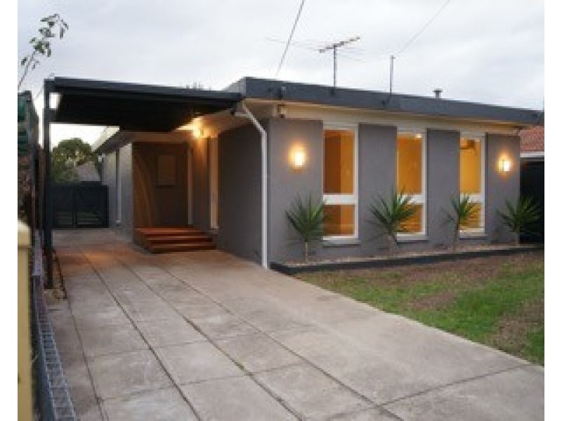 20 HOOK STREET, Altona Meadows VIC 3028