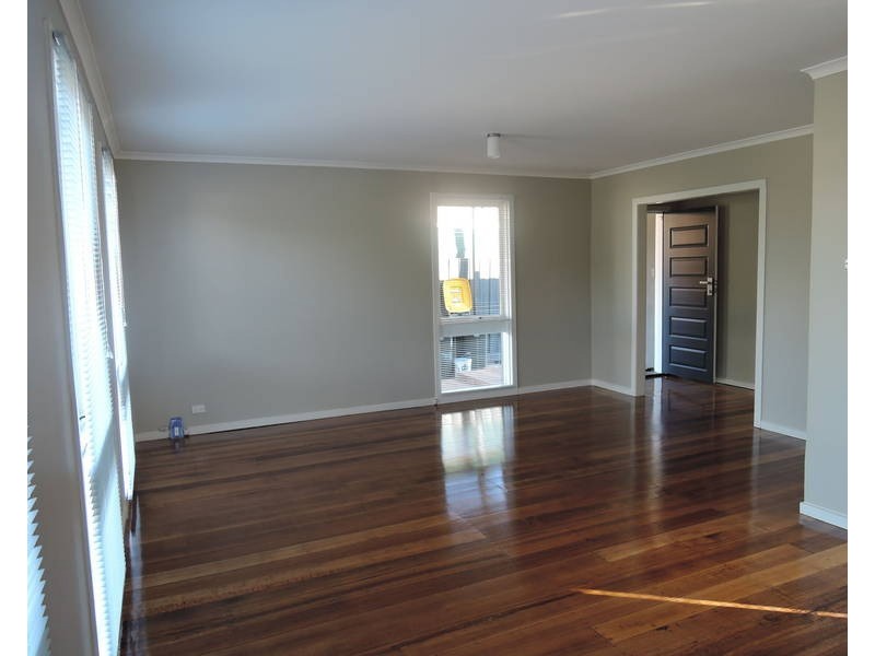 20 HOOK STREET, Altona Meadows VIC 3028