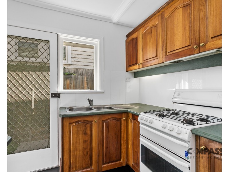 2/6 HANMER STREET, Williamstown VIC 3016