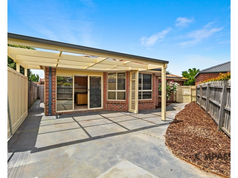 14 Kensington Crescent, Altona Meadows VIC 3028
