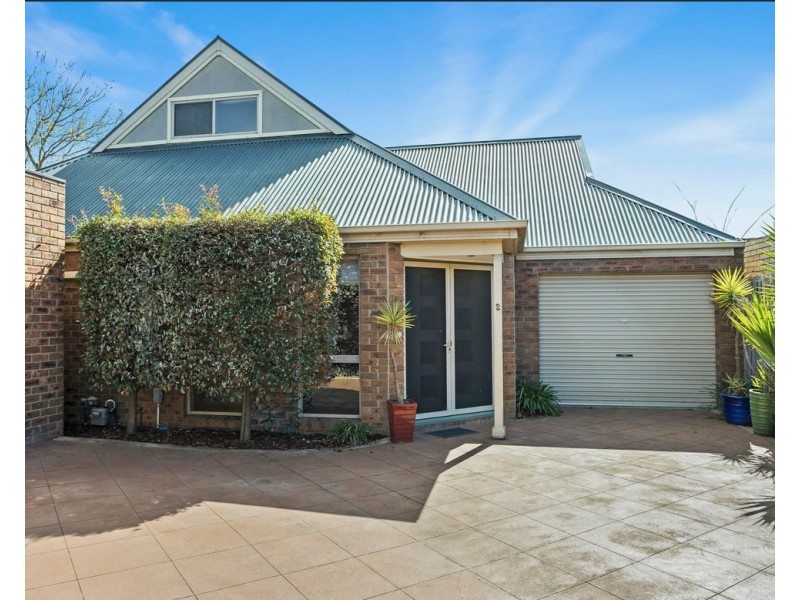 2/275 QUEEN STREET, Altona VIC 3018