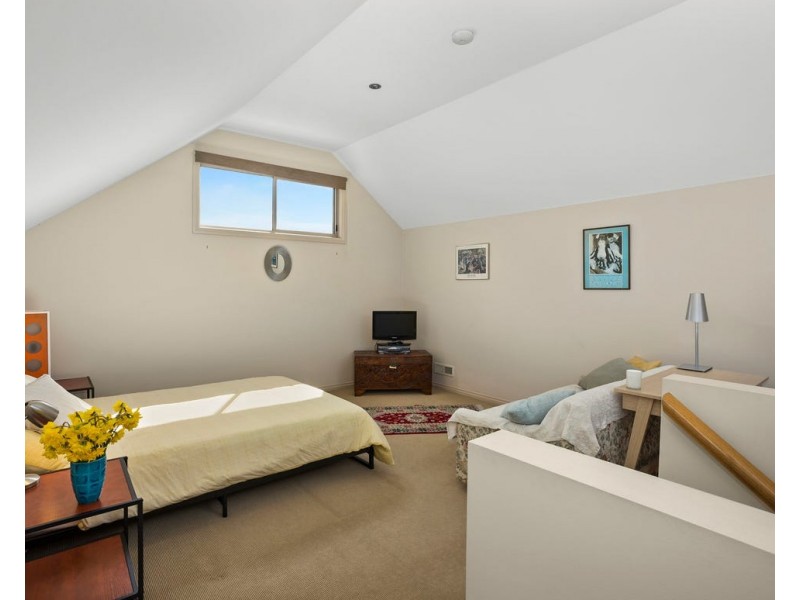 2/275 QUEEN STREET, Altona VIC 3018