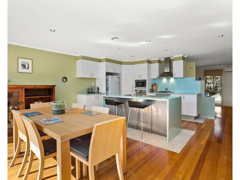 2/275 QUEEN STREET, Altona VIC 3018