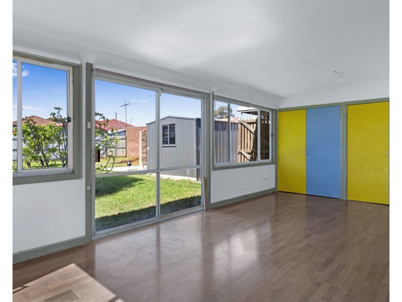 18 Angus Avenue, Altona North VIC 3025