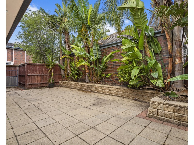 1/41 LOWE AVENUE, Altona VIC 3018