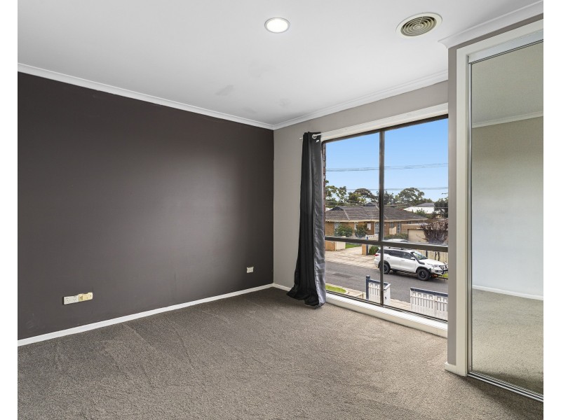 1/41 LOWE AVENUE, Altona VIC 3018