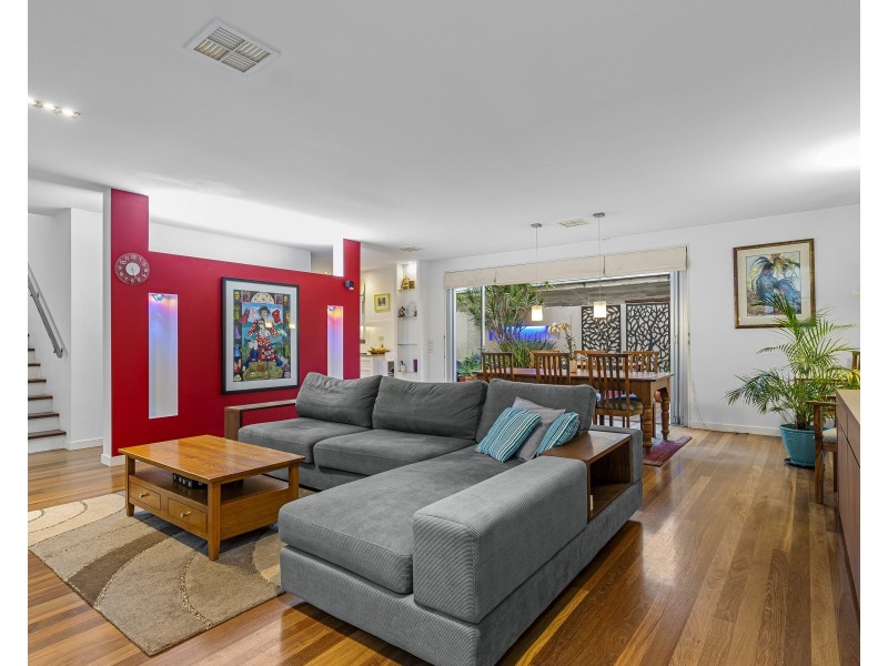 95 ELPHIN STREET, Newport VIC 3015