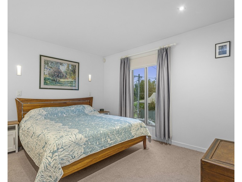 95 ELPHIN STREET, Newport VIC 3015