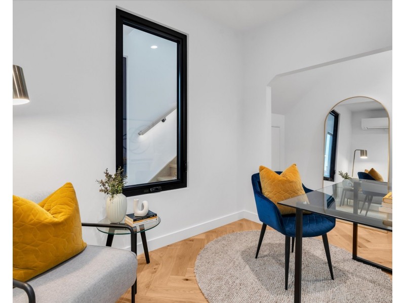 15b Curtin Court, Altona VIC 3018