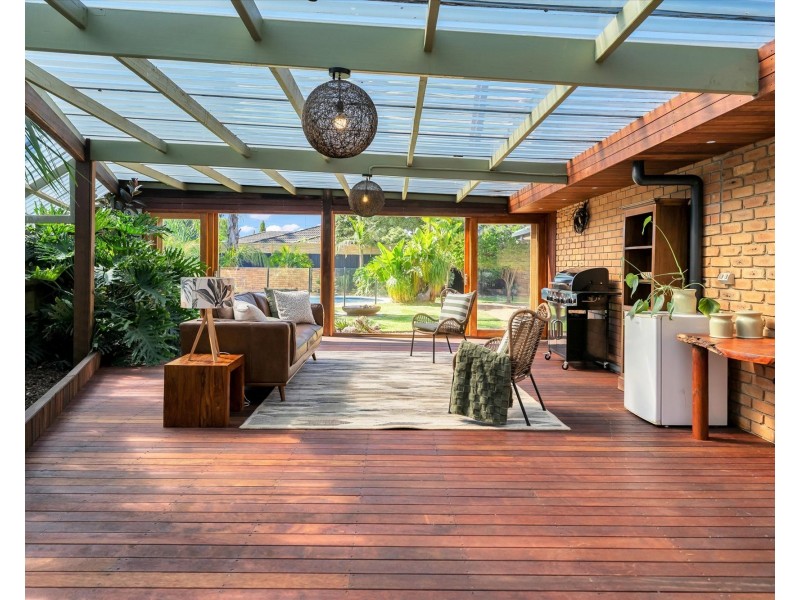 24 KURRAJONG DRIVE, Altona Meadows VIC 3028