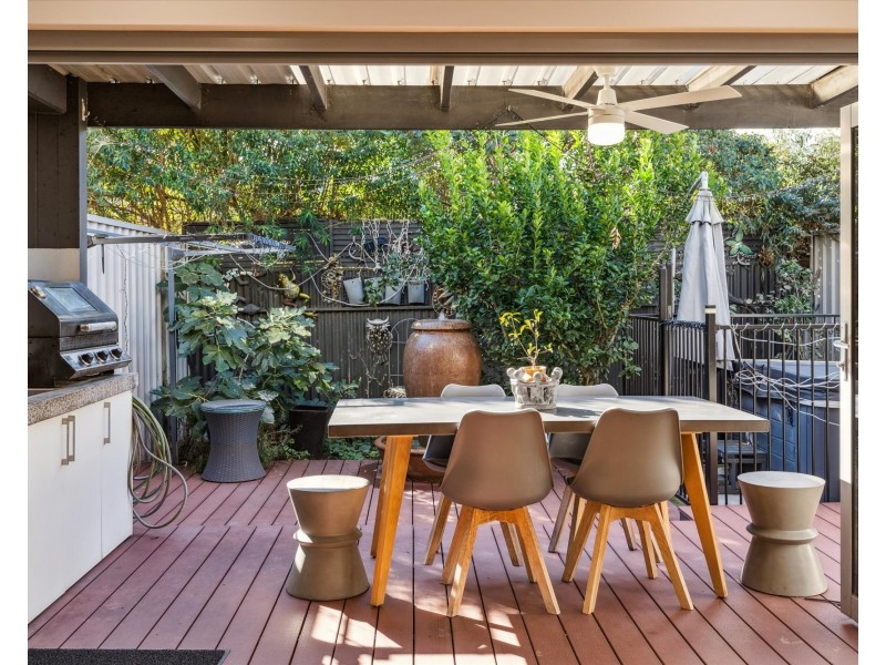 21 BLYTH STREET, Altona VIC 3018