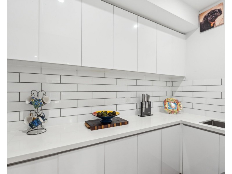 21 BLYTH STREET, Altona VIC 3018