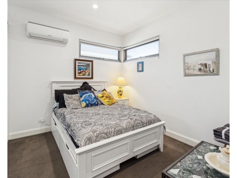 21 BLYTH STREET, Altona VIC 3018