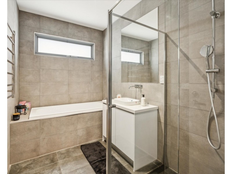 21 BLYTH STREET, Altona VIC 3018