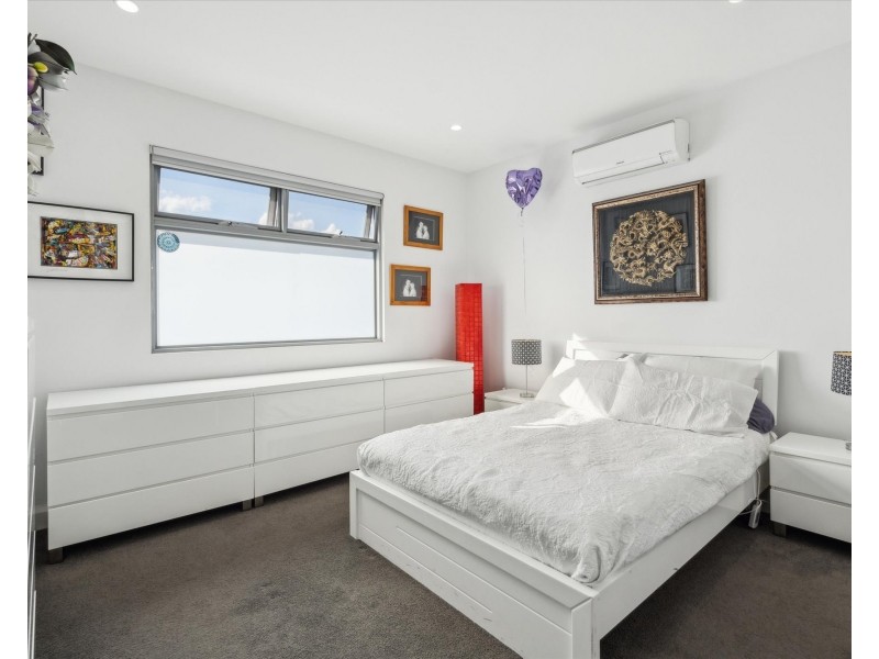 21 BLYTH STREET, Altona VIC 3018