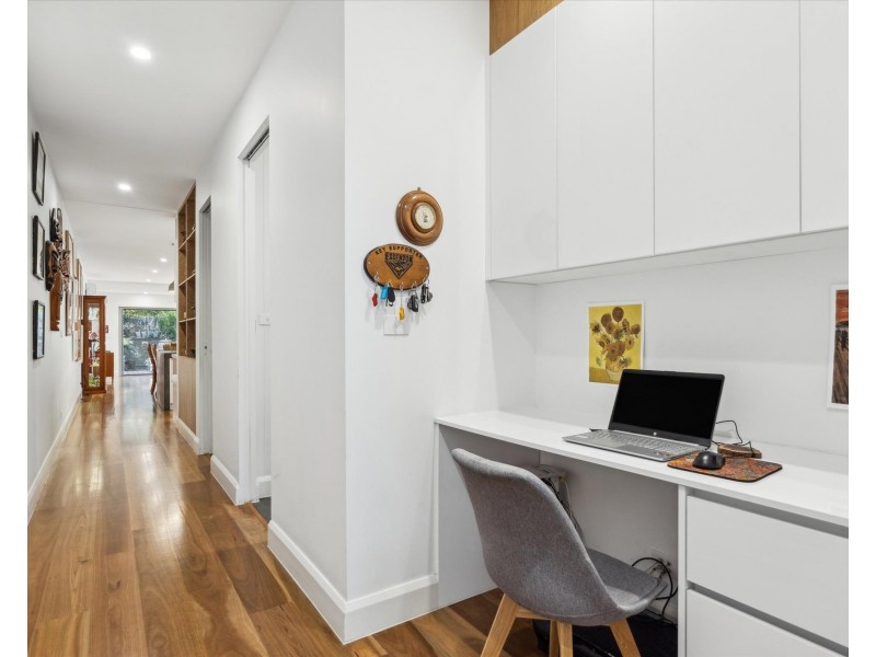 21 BLYTH STREET, Altona VIC 3018