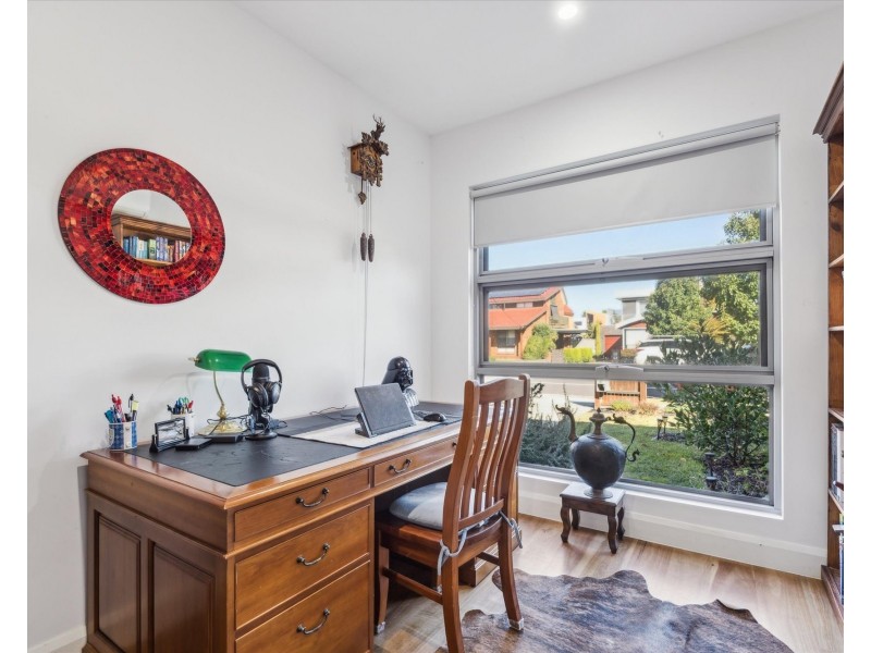 21 BLYTH STREET, Altona VIC 3018