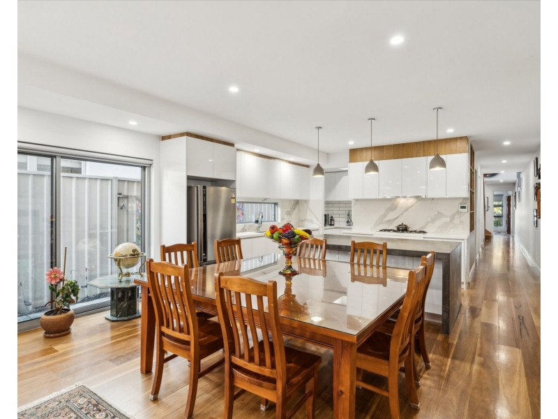 21 BLYTH STREET, Altona VIC 3018