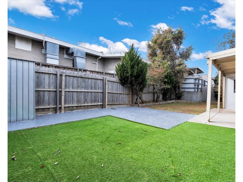 8 LUNN COURT, Altona Meadows VIC 3028