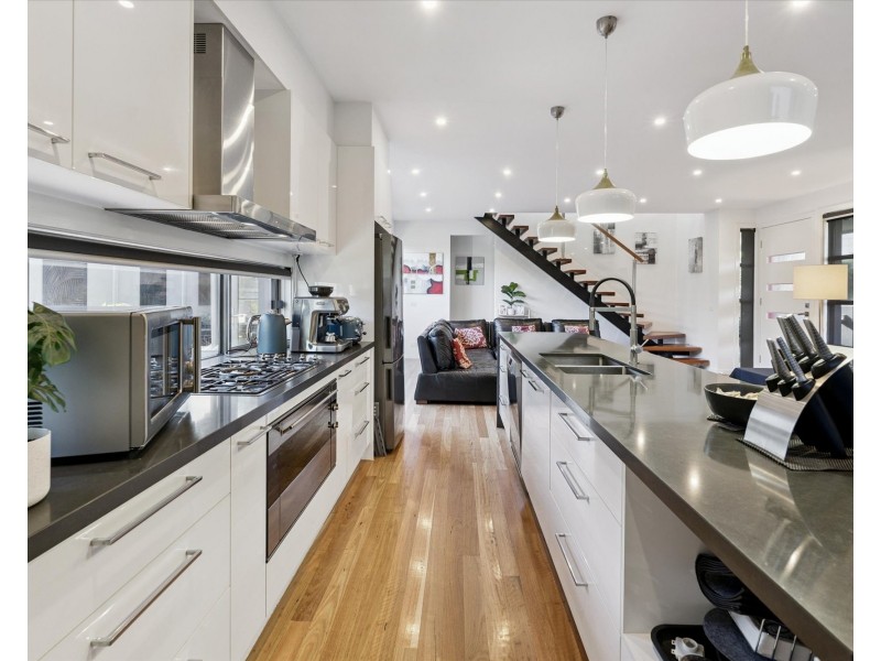 9A SEVES STREET, Altona VIC 3018