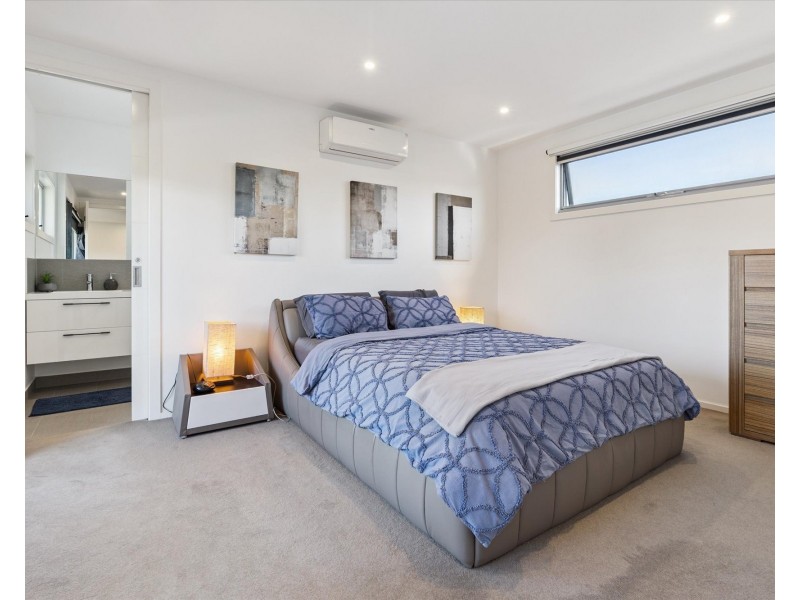 9A SEVES STREET, Altona VIC 3018