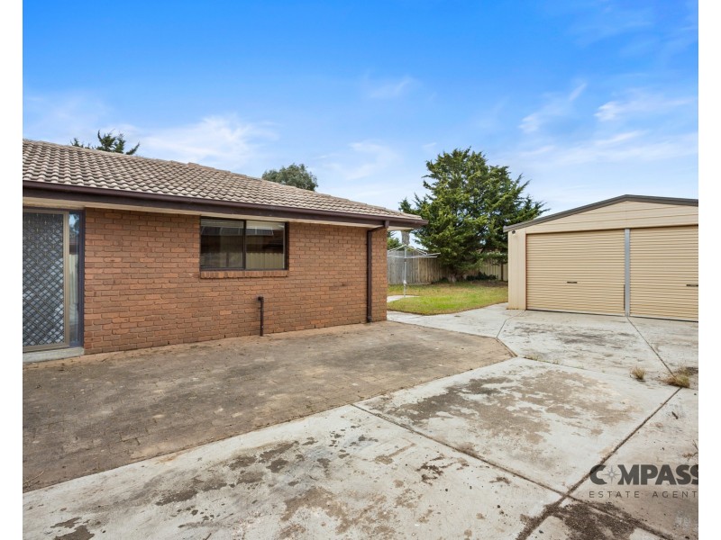 22 ALBATROSS AVENUE, Werribee VIC 3030
