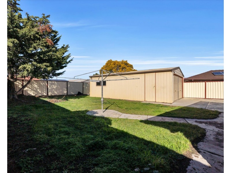 22 ALBATROSS AVENUE, Werribee VIC 3030