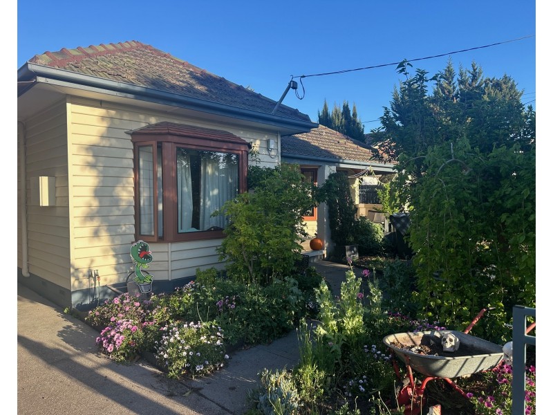 56 ROMAWI STREET, Altona VIC 3018