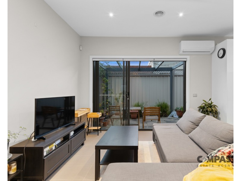 4/37 WREN STREET, Altona VIC 3018