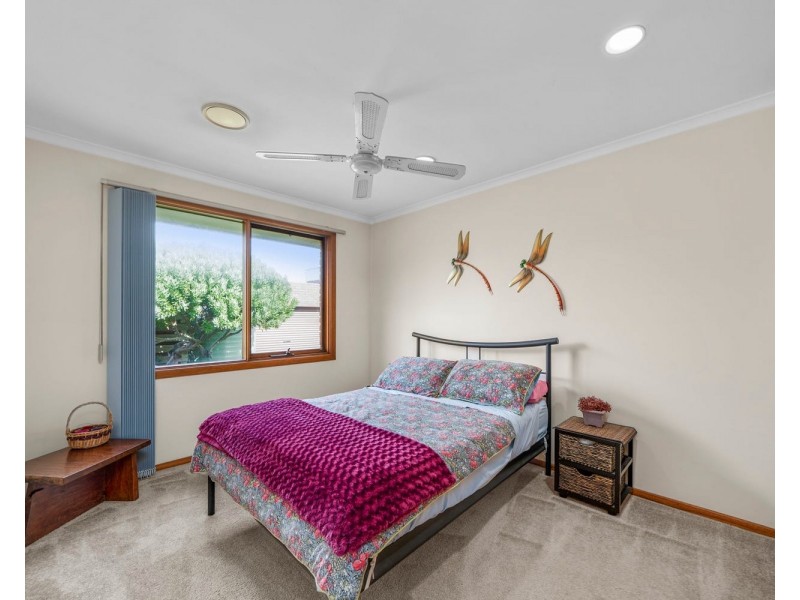 1 GARDEN GROVE, Seaholme VIC 3018