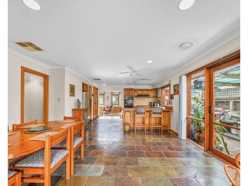 1 GARDEN GROVE, Seaholme VIC 3018