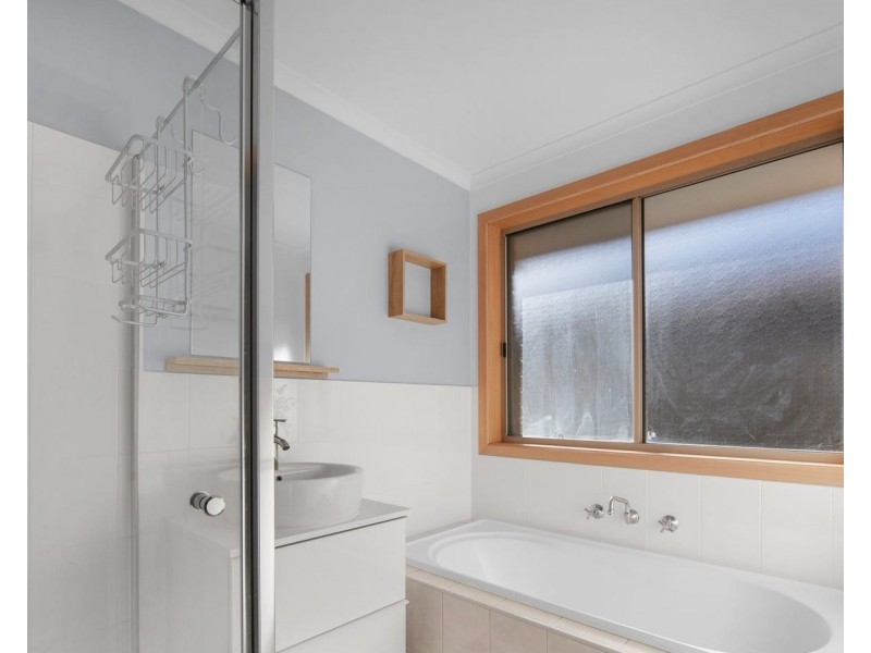 Altona Meadows VIC 3028