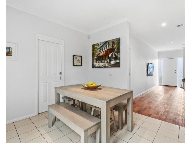 1/5 HOSKEN STREET, Altona Meadows VIC 3028