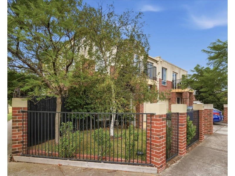 1/5 HOSKEN STREET, Altona Meadows VIC 3028