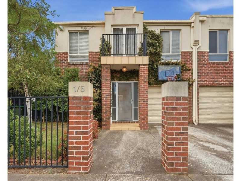 1/5 HOSKEN STREET, Altona Meadows VIC 3028