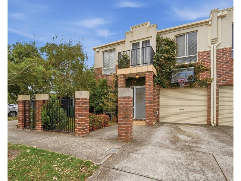 1/5 HOSKEN STREET, Altona Meadows VIC 3028