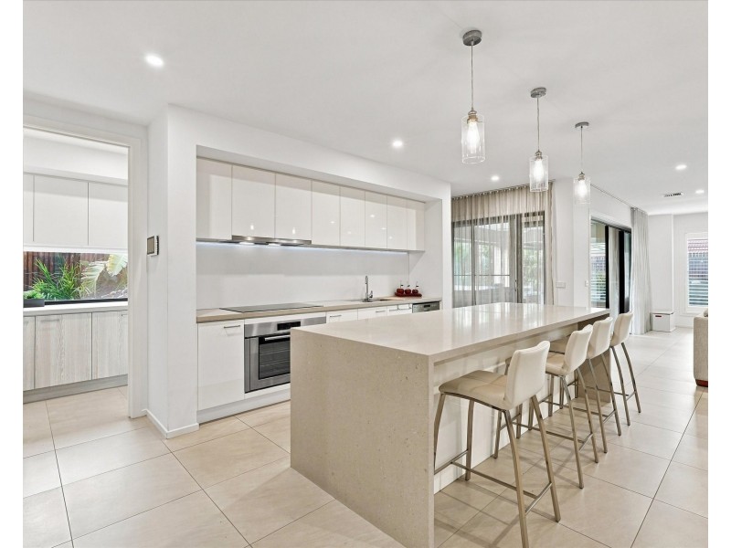 2A UPTON STREET, Altona VIC 3018