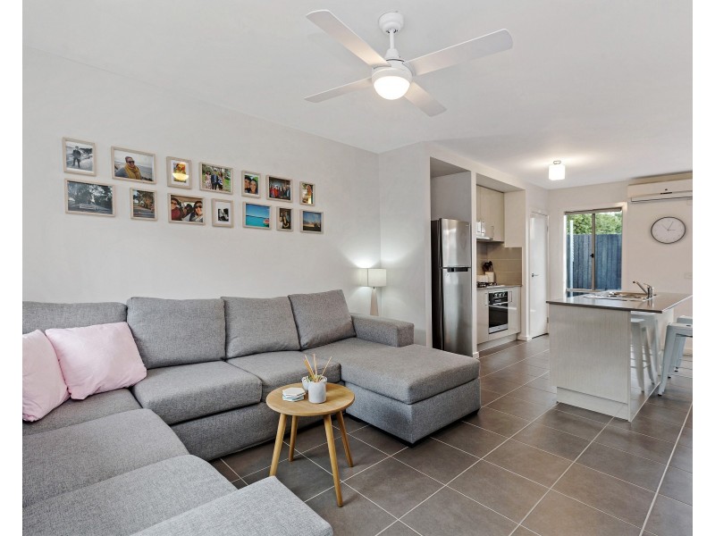 2/1 BOYD STREET, Altona VIC 3018