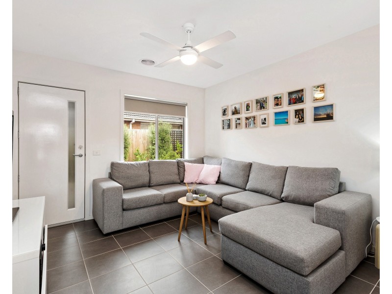 2/1 BOYD STREET, Altona VIC 3018