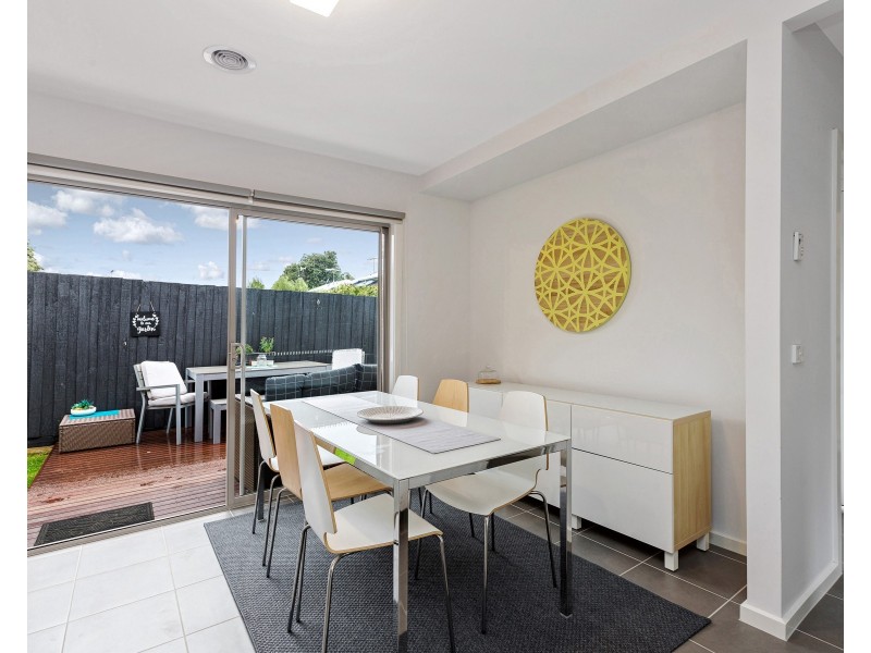2/1 BOYD STREET, Altona VIC 3018