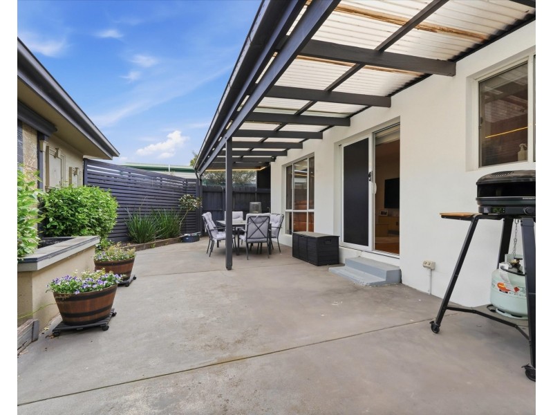 67 GRIEVE PARADE, Altona VIC 3018