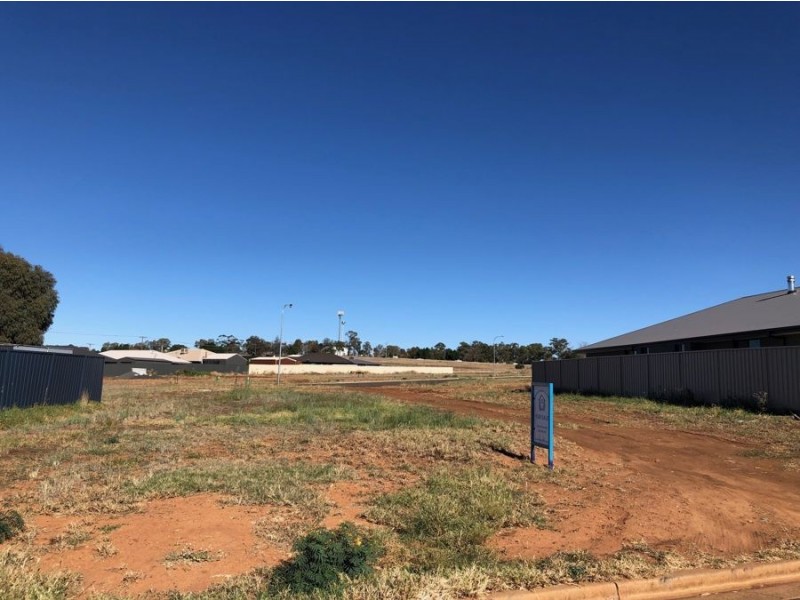 50 Spears Drive, Dubbo NSW 2830