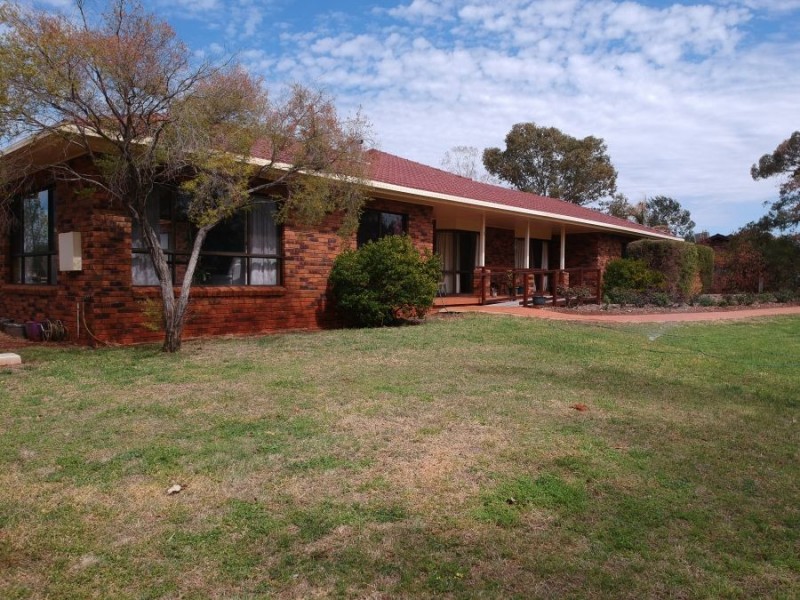 30 Colony Crescent, Dubbo NSW 2830