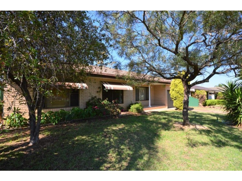 23 Oxley Circle, Dubbo NSW 2830